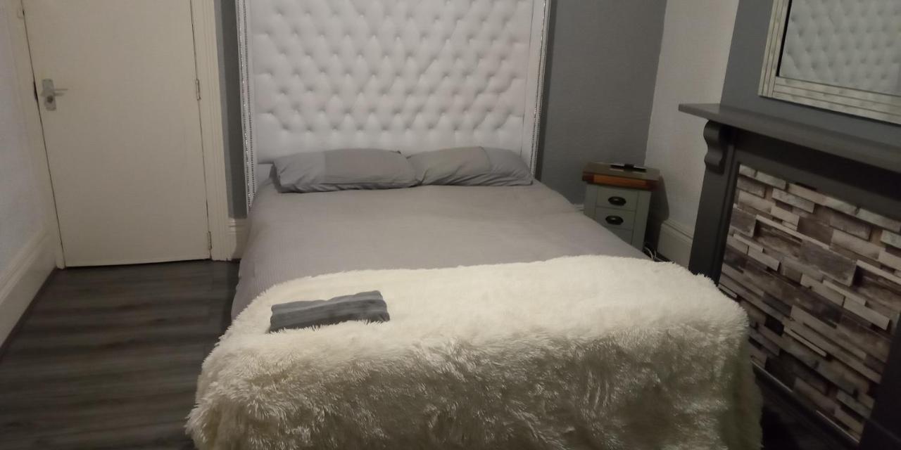 Highfields House - Free Wifi - Free Local Parking Hotel Sheffield Bagian luar foto