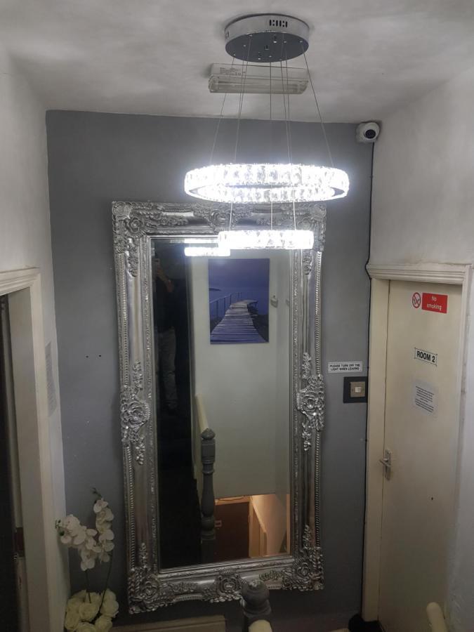 Highfields House - Free Wifi - Free Local Parking Hotel Sheffield Bagian luar foto