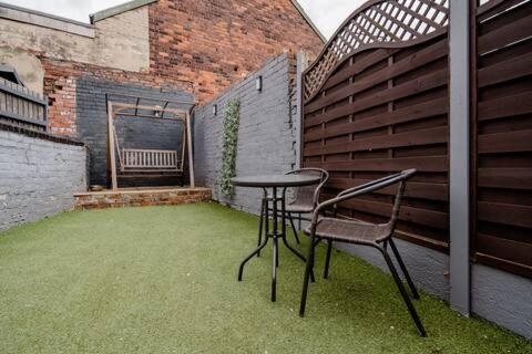 Highfields House - Free Wifi - Free Local Parking Hotel Sheffield Bagian luar foto